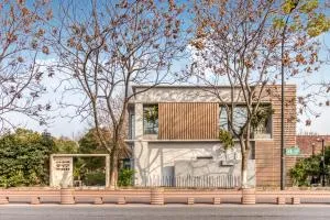 Cozylife Hotel Canal - Deqing