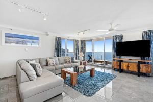 Beach Haven, 25th Floor Beachfront