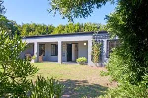 Pikkewyn Cottage - Noordhoek