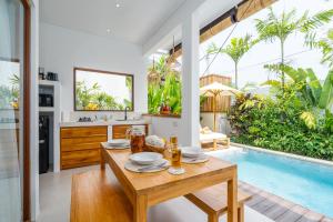 Villa Isla - Stylish 1BR Private Pool Villa in Nyanyi