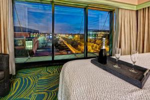 VIP Suite, 1 Bedroom Suite, 1 King, Sofa bed room in SpringHill Suites Norfolk Old Dominion University