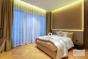 Luxury Beachfront 3 Bed Apt in Dubai JBR