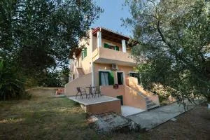 Corfiot Holiday Home with seaviews to Halikounas Beach - Halikounas