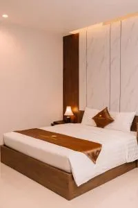 Khách Sạn Diamond Hải Phòng - Lực Hánh