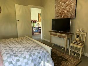 Bush Retreat Farm Stay 1BR Guest Suite