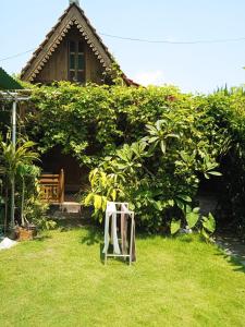 Kayu Tua Villa