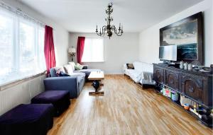 Cozy Home In Vittsjö With Wifi