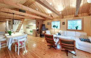 2 Bedroom Lovely Home In Klippan