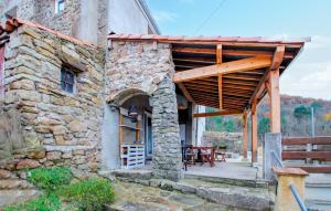 Maisons de vacances 3 Bedroom Gorgeous Home In Gagnieres : photos des chambres