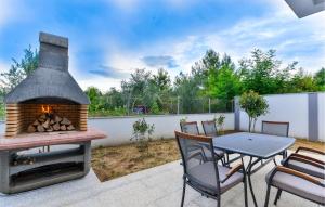 Lovely Home In Zaton With Wifi 