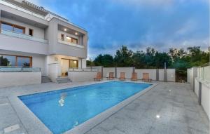 Lovely Home In Zaton With Wifi