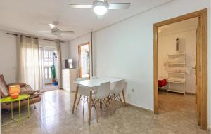 Stunning Apartment In Torrevieja