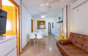 Stunning Apartment In Torrevieja