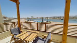 Ollystays Shedwan 1BR Pool & lagoon access