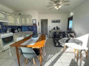 Appartement 2 pièces cabine 5 couchages SAINT CYPRIEN SC610-002