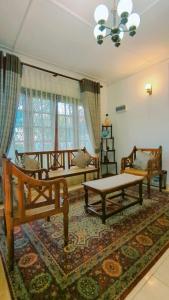 SILVER ROSE GUEST HOUSE