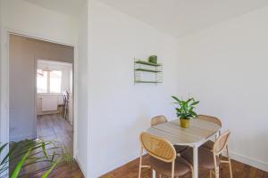 Appartements Le Vercors - 6 couchages parking gratuit : photos des chambres