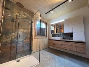 Zirbenchalet am Weissensee