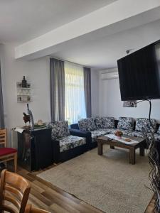 Бадевски рай-къща Надежда