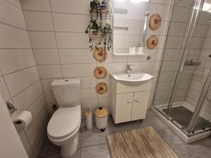 AIOLOU st - 2 BDR APT - NetFlix