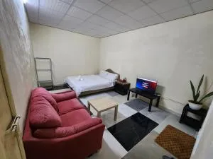 separate entrance room - As Sād