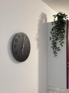 Flexible Self-Check-In Studio with Parking & Netflix