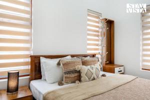Whitewood Serene 5BHK with Mountain View Wayanad