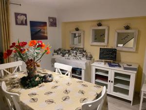 Spacious apartment in Charleroi 100 m² with parking 5 ppl