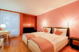 Superior Twin Room room in Hôtel du Grand-Pré