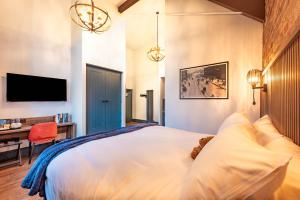 The Old Lyric Hall - A St David Aparthotel