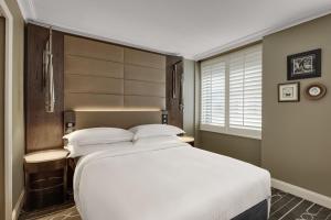 Inner Queen, Smaller Guest room, 1 Queen room in Sheraton Grand Sydney Hyde Park