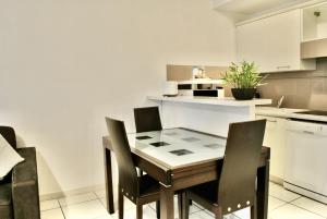 Centre Riviera 2P LHO5516