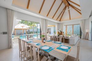 Spacious 4BR Private 15m Pool Villa Anchan V10 in Gated Residence