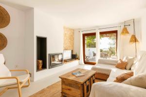 Can Daniel Relax & Enjoy Villa