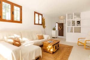 Can Daniel Relax & Enjoy Villa