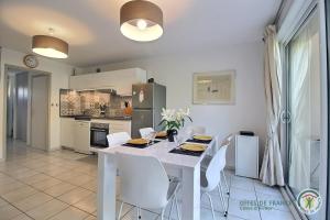 Maisons de vacances Maison six : photos des chambres