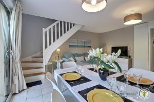 Maisons de vacances Maison six : photos des chambres