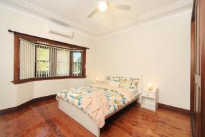 Sydney, Bexley North holiday home 3bedrooms, free parking, close to Train station and CBD