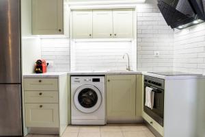 Ninas Traditional House By Estia