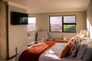 De Kelders Hideaway with Heated Pool