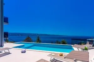 Villa Belvedere with heated pool, billiards, Media room, sea views,10 pax - Čisla