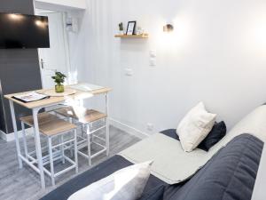 Appartements L-Escapade - Charmant studio au coeur du village : photos des chambres