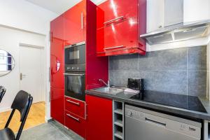 GuestReady - Cozy Parisian Escape for 2