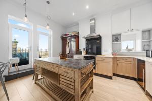 Beautiful Harrogate Triplex Apartment