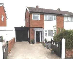 3 Bedroom Home in Holywell, North Wales - Mostyn