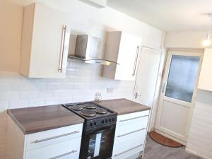 3 Bedroom Home in Holywell, North Wales