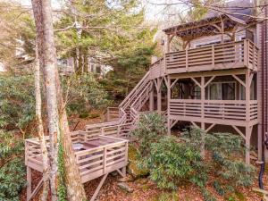 Sylvan Falls at Yonahlossee