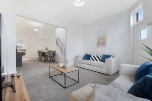 NEW! Spacious 4BR in Sidney