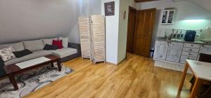 Apartmanica Fairy Tale, JASNÁ - SKI TÁLE- MÝTO POD ĎUMBIEROM, 3 apartments in 1 house, fireplace, free parking