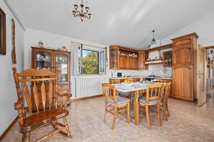 Charming Apartment Tedi with Sea View